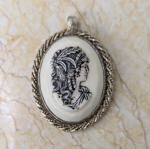 Vintage Sarah Coventry Silver Tone Cameo Ivory Black Color Pendant